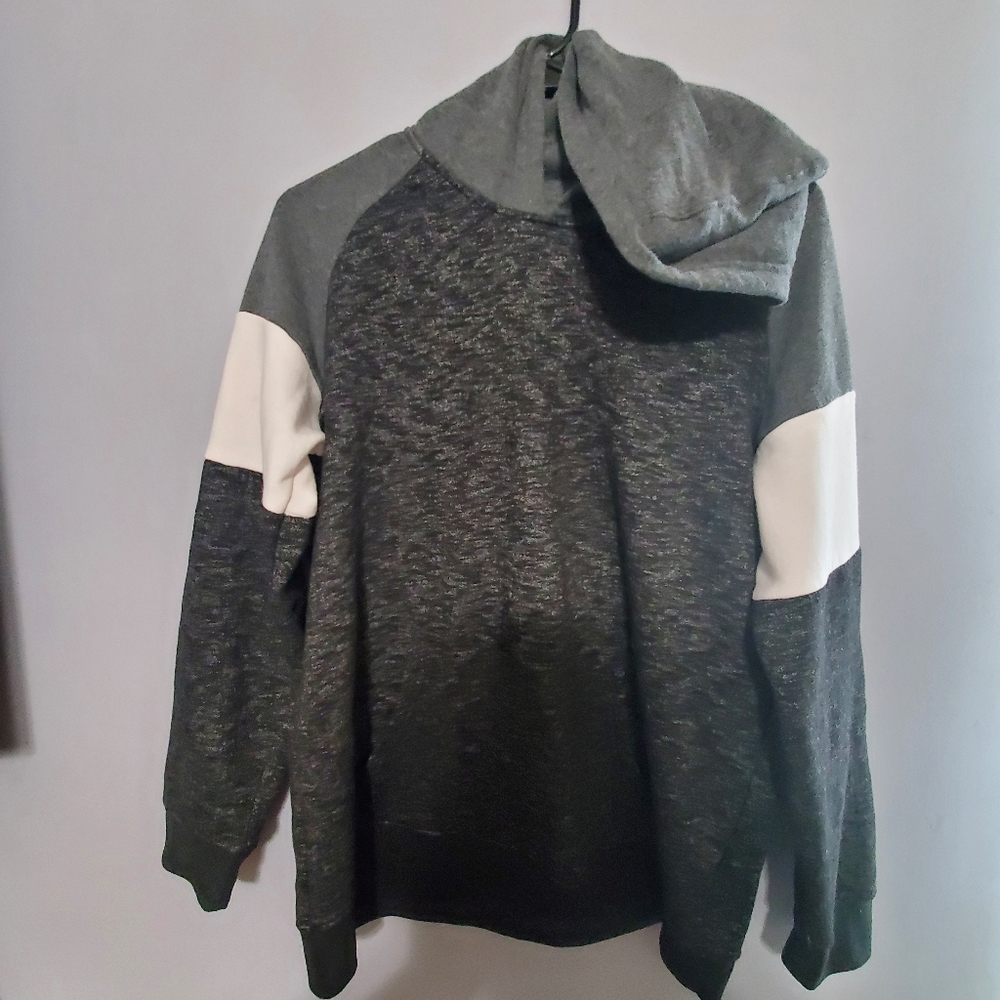 boys sweat shirt